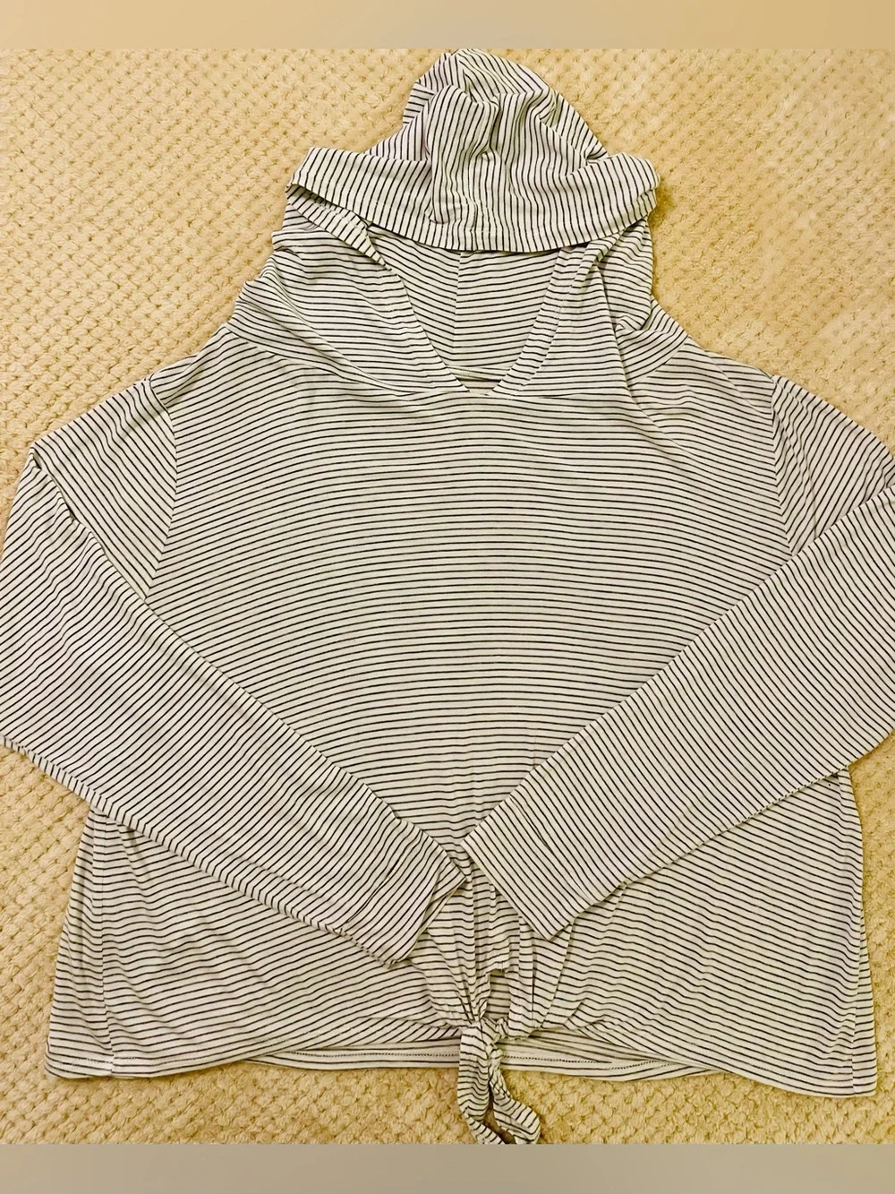 Women’s “dip sleep” Long Sleeve Knit Hooded Top
